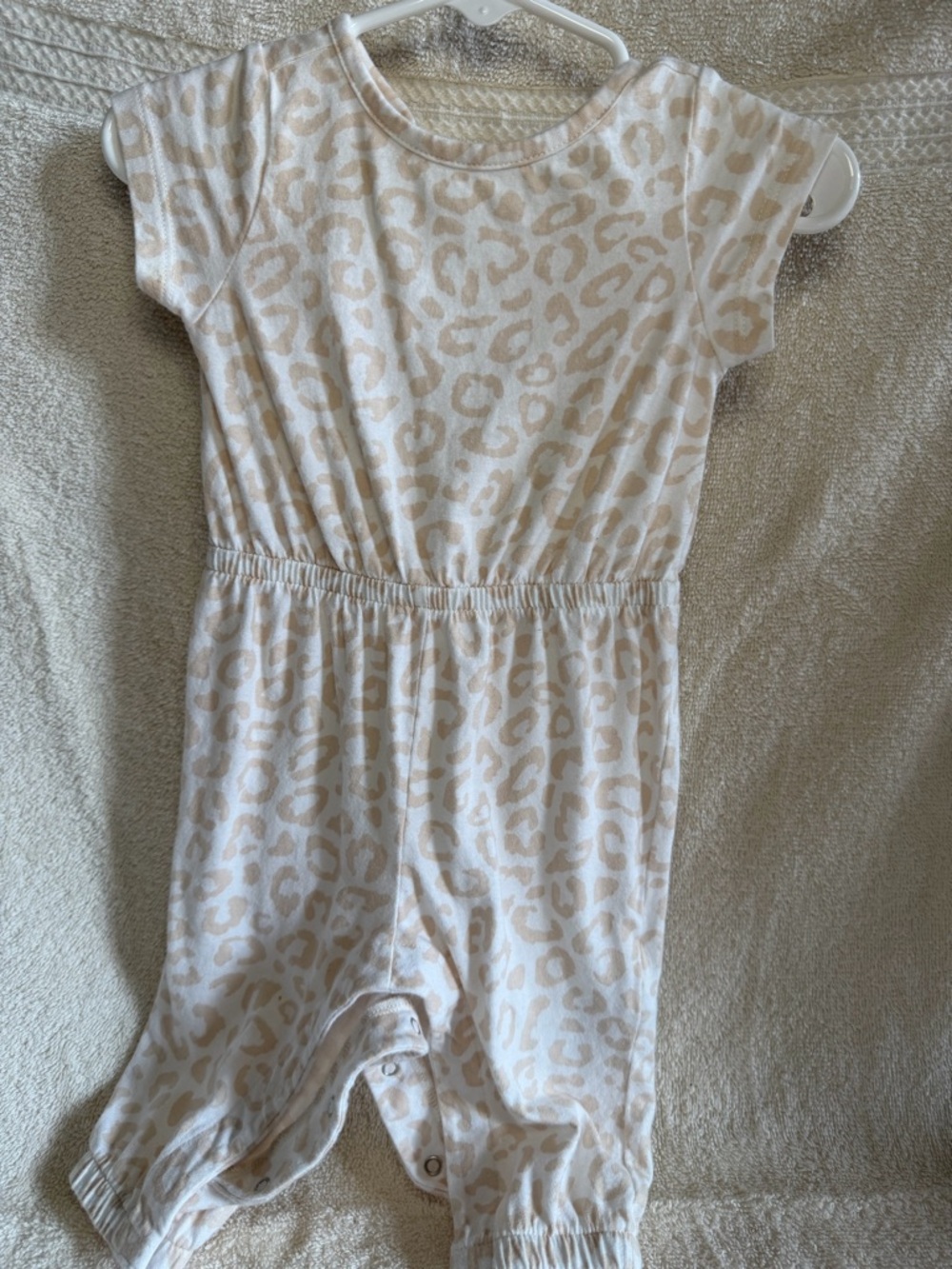 Old Navy Beige Leopard-Print Short-Sleeve Romper